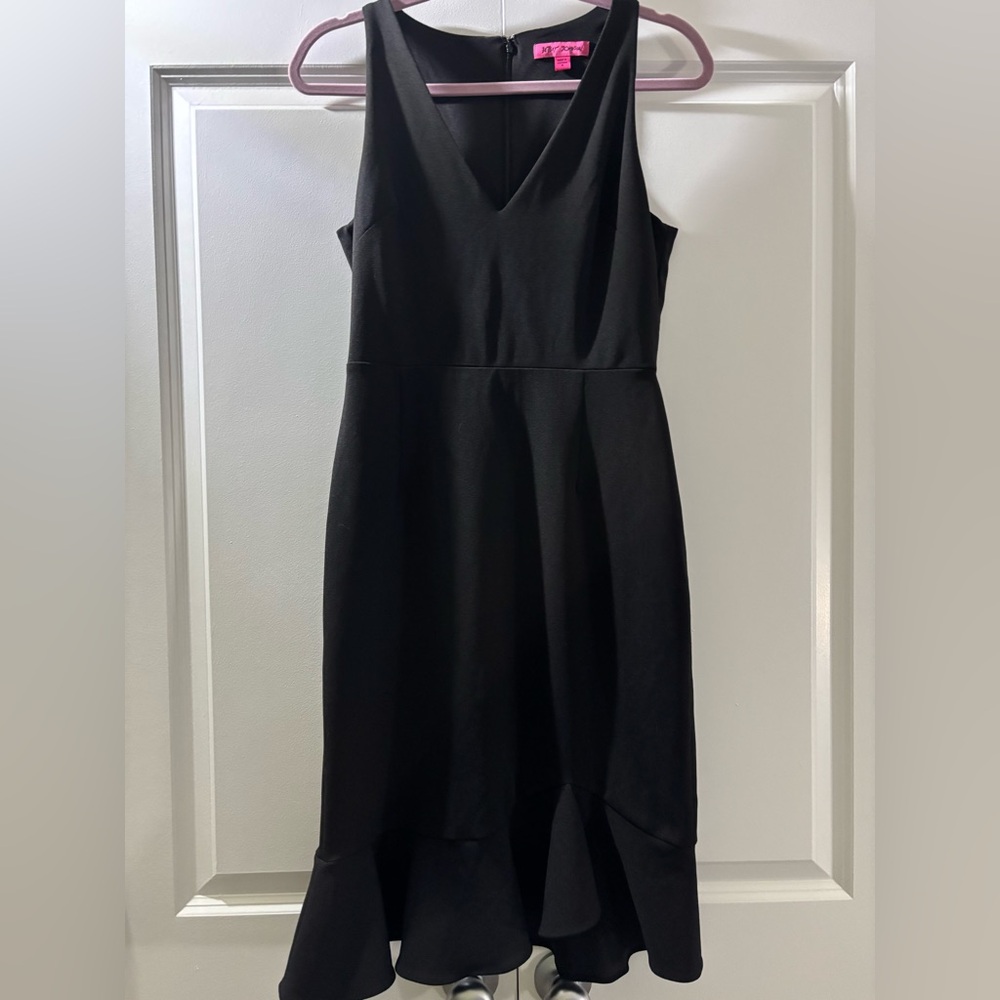 Betsey Johnson Elegant Black Dress